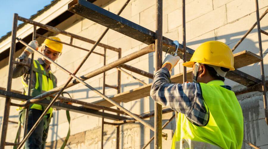 Professional gutter cleaning in Canton, OH